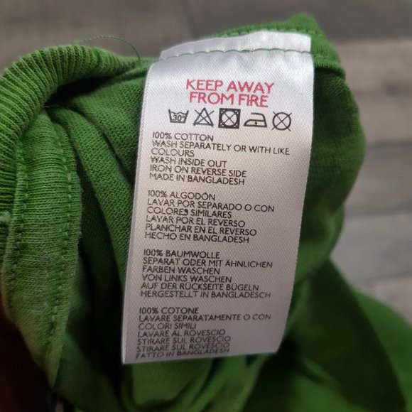 Urban Outfitters Mens  Peace Tee T Shirt Small Green Back Print Heavy Heart BNWT - Picture 9 of 11